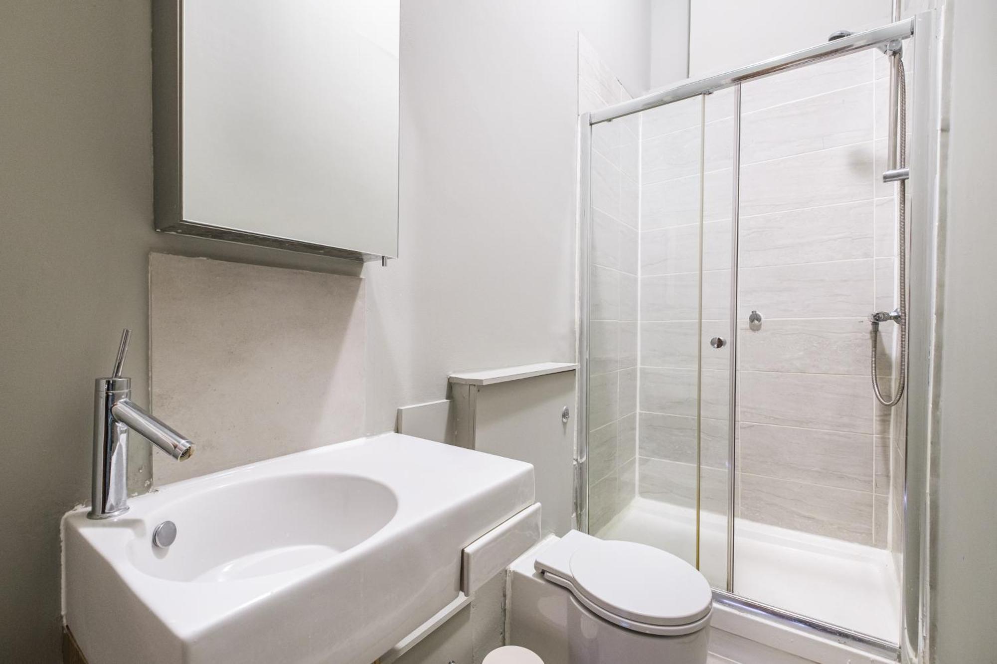 Sunny Corner Apartment In Center Of 런던 외부 사진